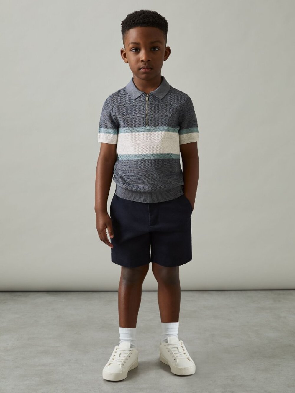 REISS Grove Textured Colour-Block Polo Shirt in Airforce Blue size 9-10 years